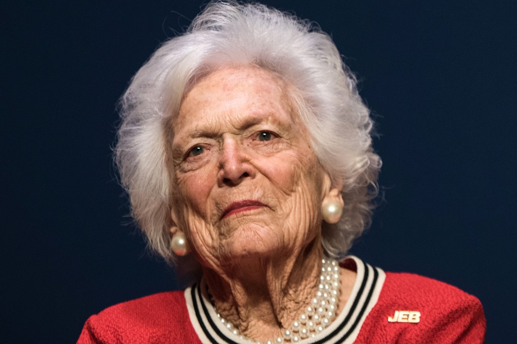GREENVILLE, SC - FEBRUARY 19: Former first lady Mrs. Barbara Bush listens to her son, Republican presidential candidate Jeb Bush, at a campaign event  February 19, 2016 in Greenville, South Carolina. The South Carolina Republican primary will be held Saturday, February 20. (Photo by Sean Rayford/Getty Images)